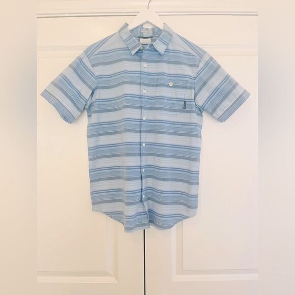 Columbia Men’s plaid button-up (light blue & gray). Size Medium; Regular fit - Picture 4 of 10